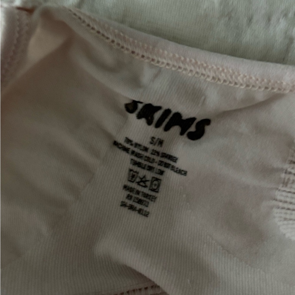 Skims nude bralette
